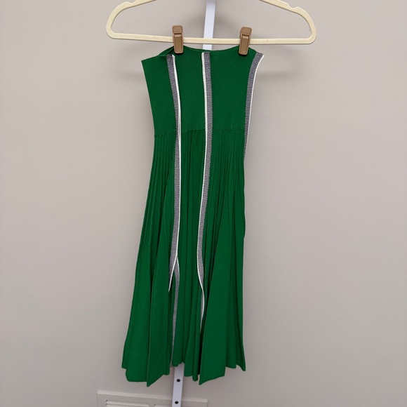 CEDRIC CHARLIER Green Pleated Dress with White Trim SIZE 4 - Picture 3 of 5